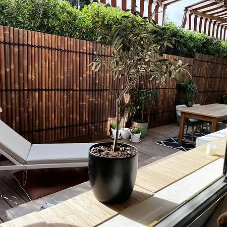 4 Pieces Climatise, Dependance, Double Terrasse, Jardin, Centre Cannet * Ле-Канне